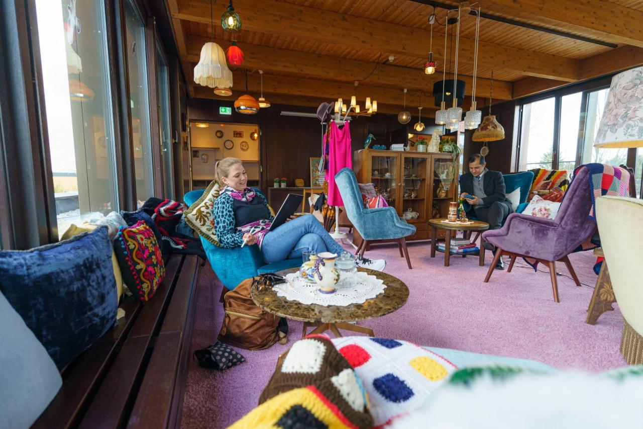 Tante Alma'S Bonner Hotel Екстериор снимка