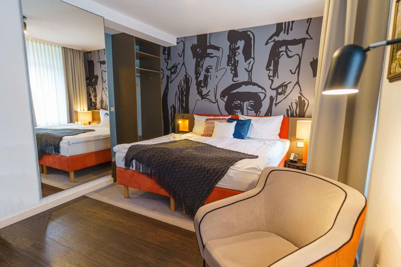 Tante Alma'S Bonner Hotel Екстериор снимка