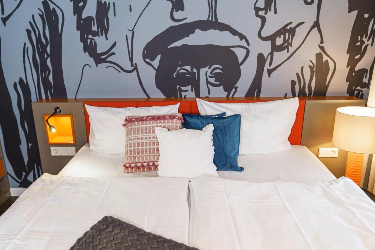 Tante Alma'S Bonner Hotel Екстериор снимка