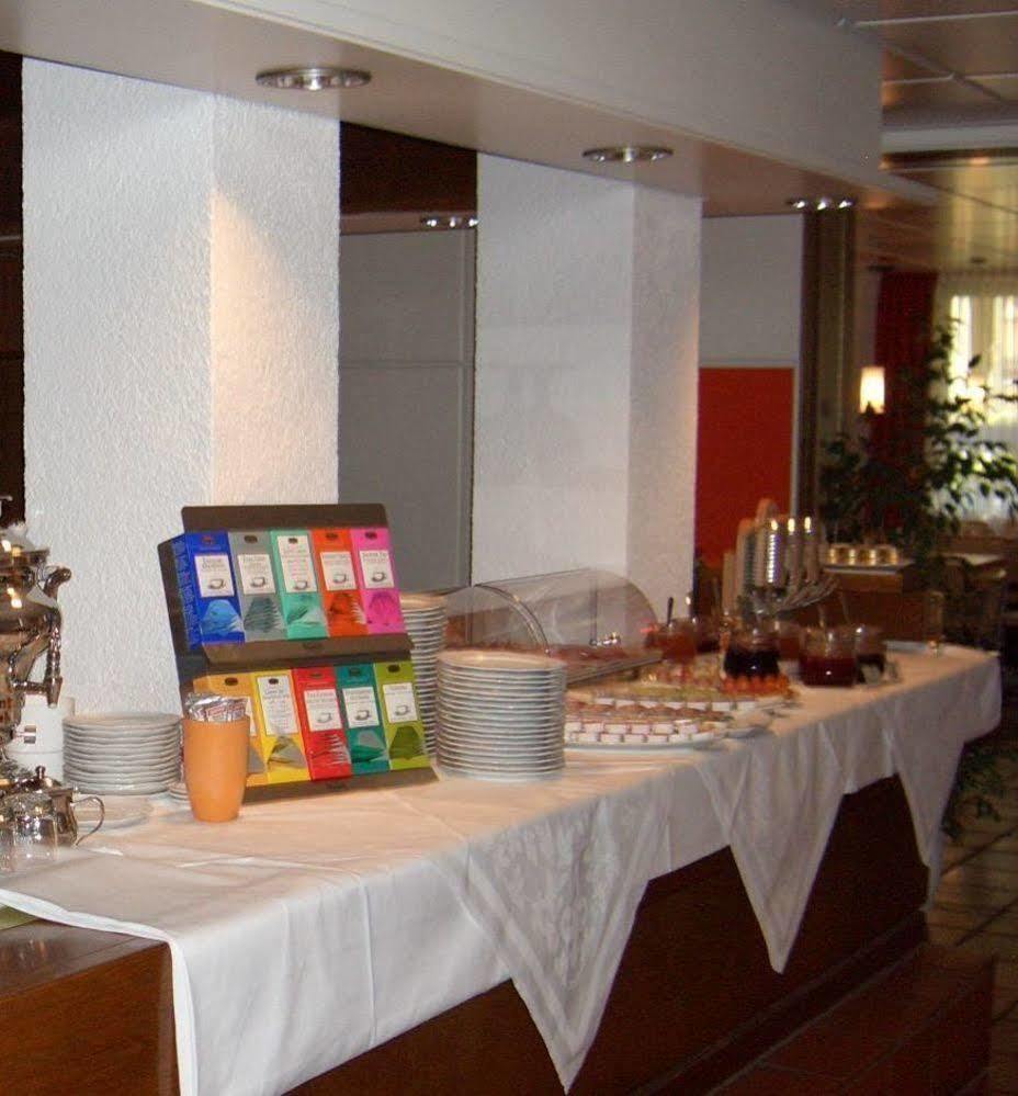Tante Alma'S Bonner Hotel Екстериор снимка